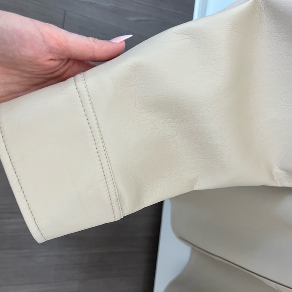Aritzia Babaton Pelli Jacket in Sand White - Vegan leather - Size small - Picture 3 of 5